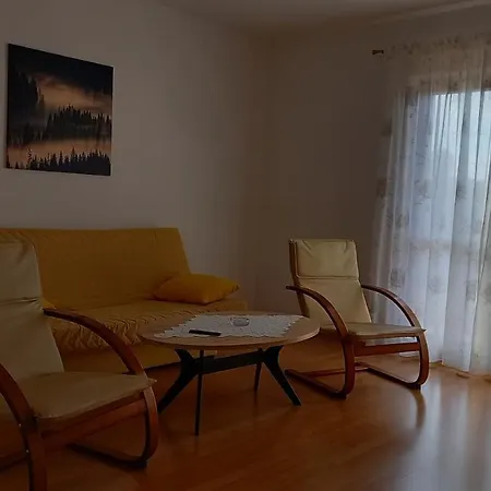 Apartment Danica *
