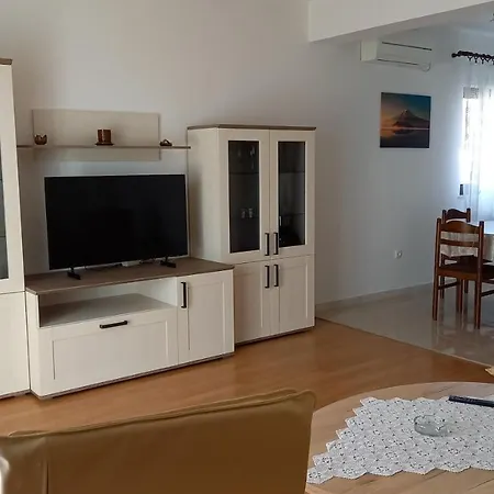 Danica Biograd Na Moru