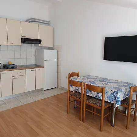 Apartment Danica *