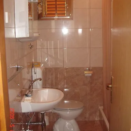 Danica Apartment *